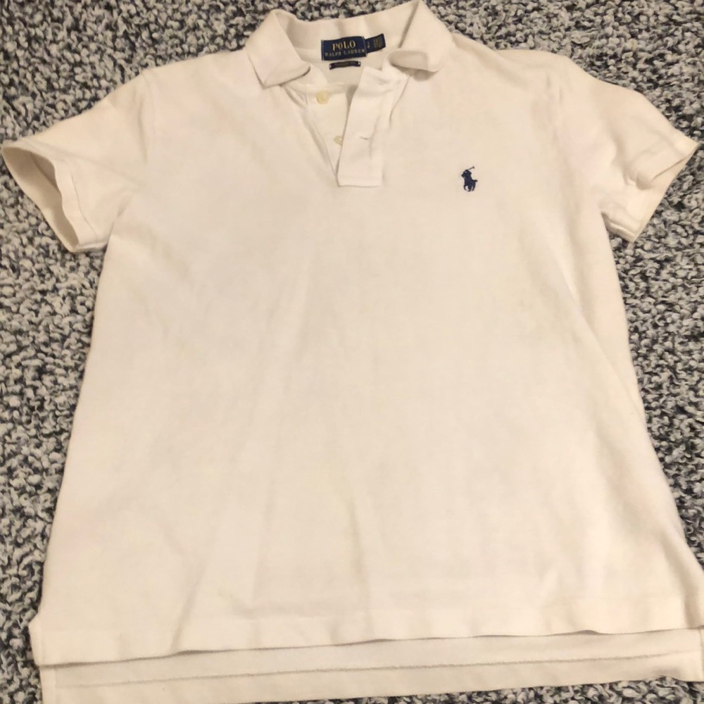 white collar shirt